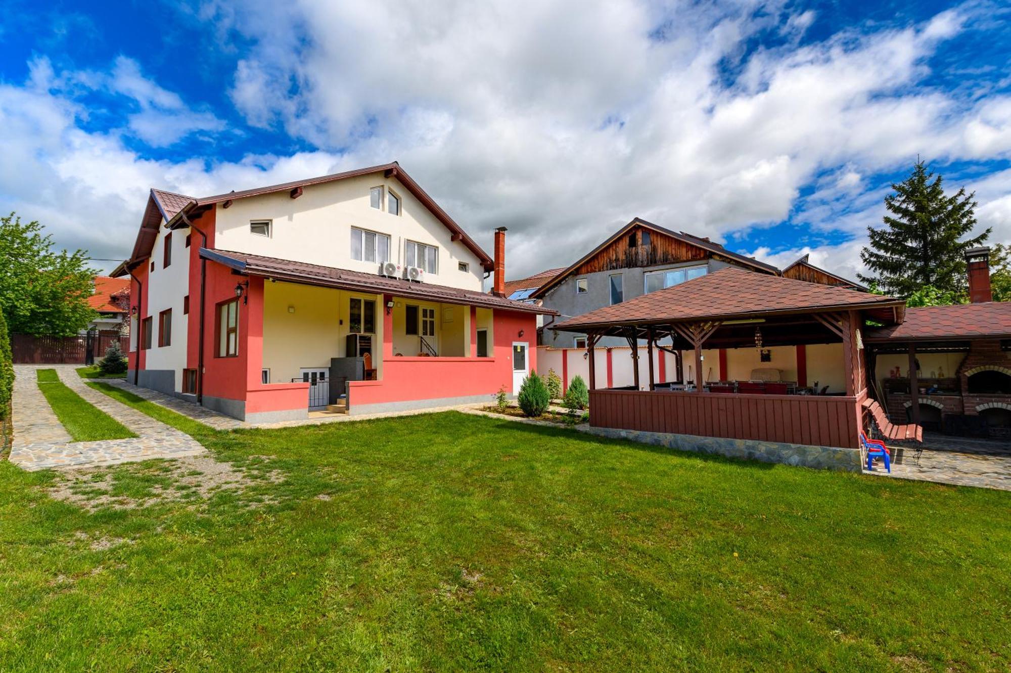 Casa Alex Calimanesti Hotell Exteriör bild