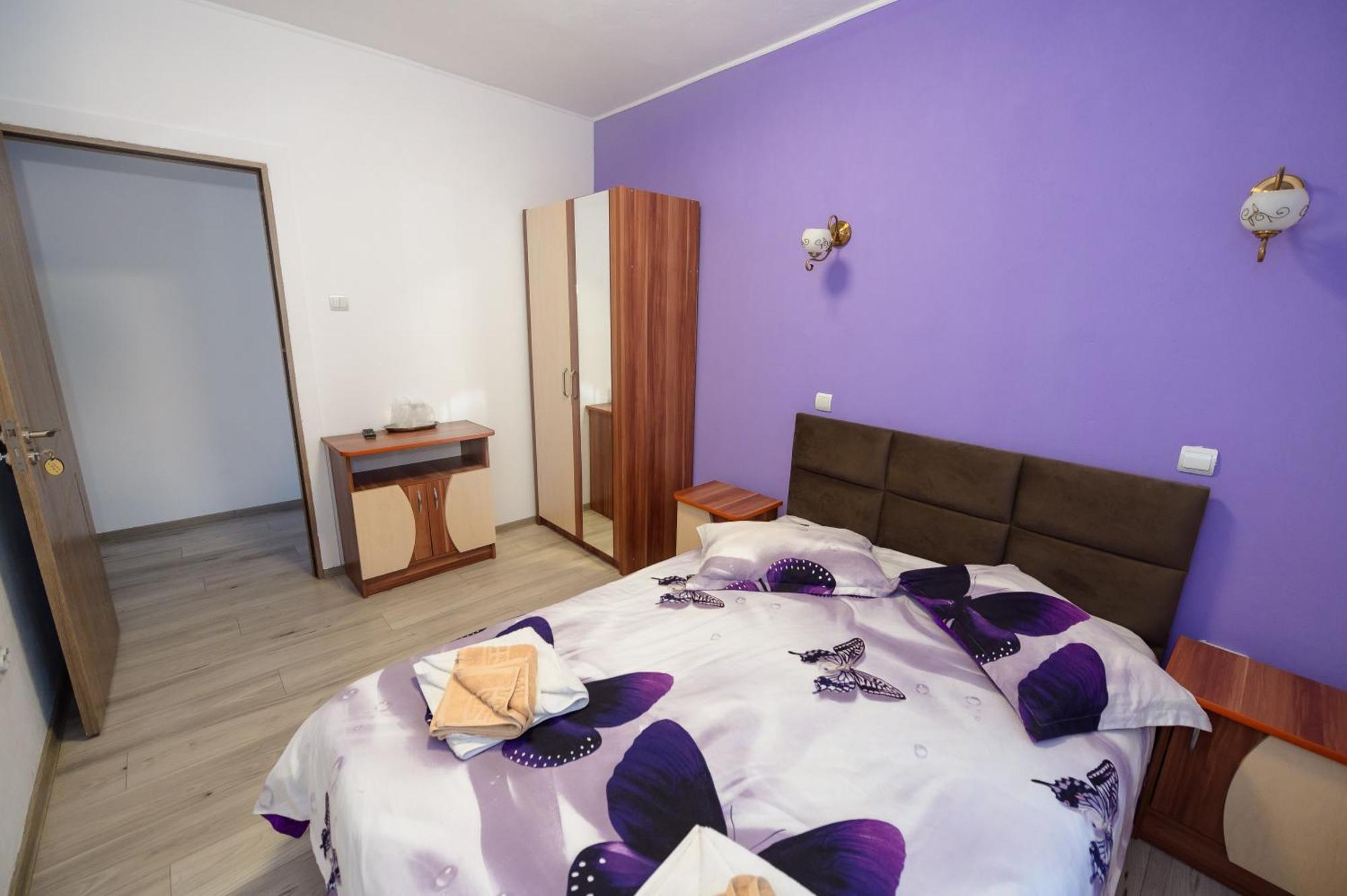 Casa Alex Calimanesti Hotell Exteriör bild