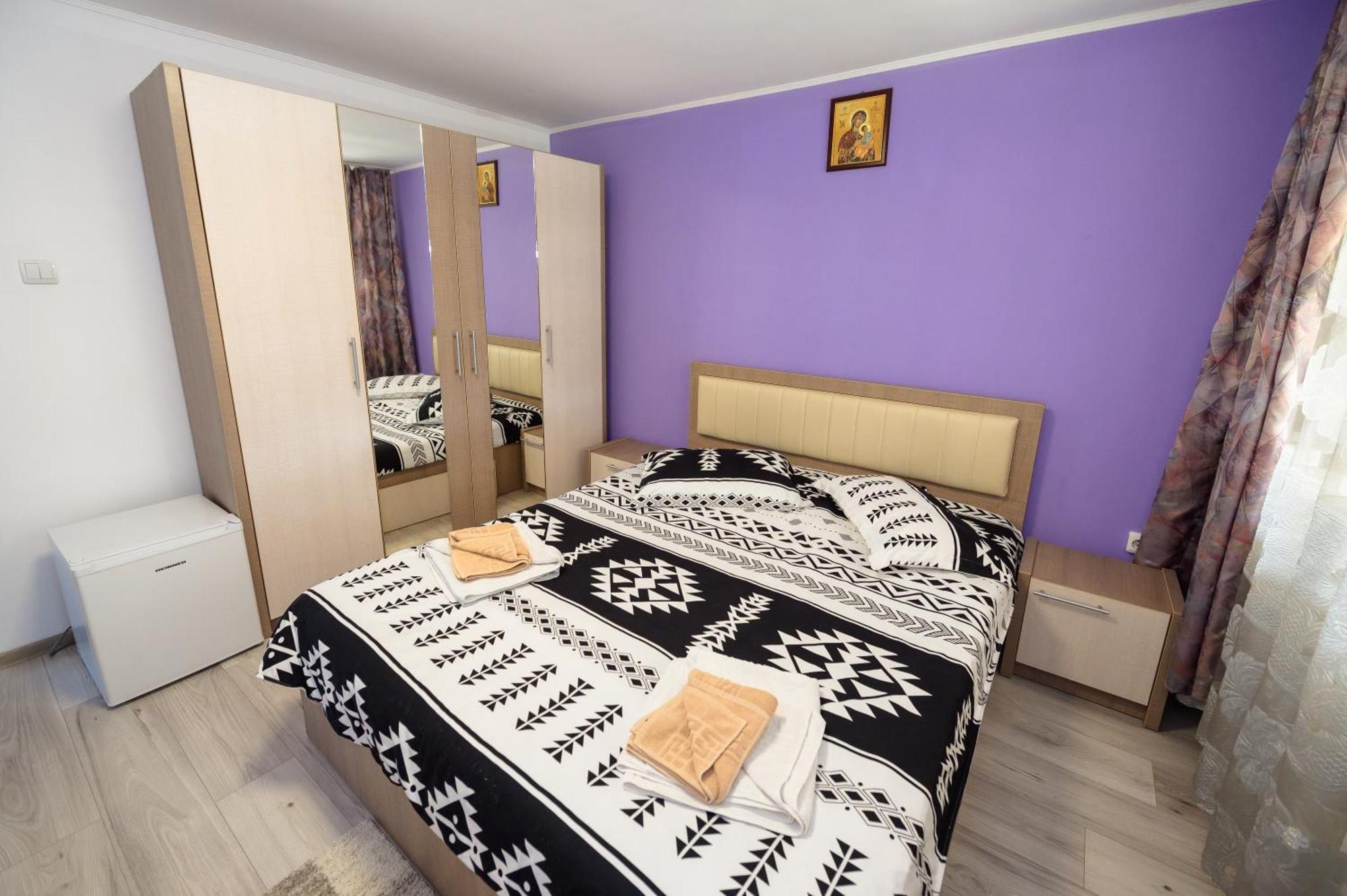 Casa Alex Calimanesti Hotell Exteriör bild