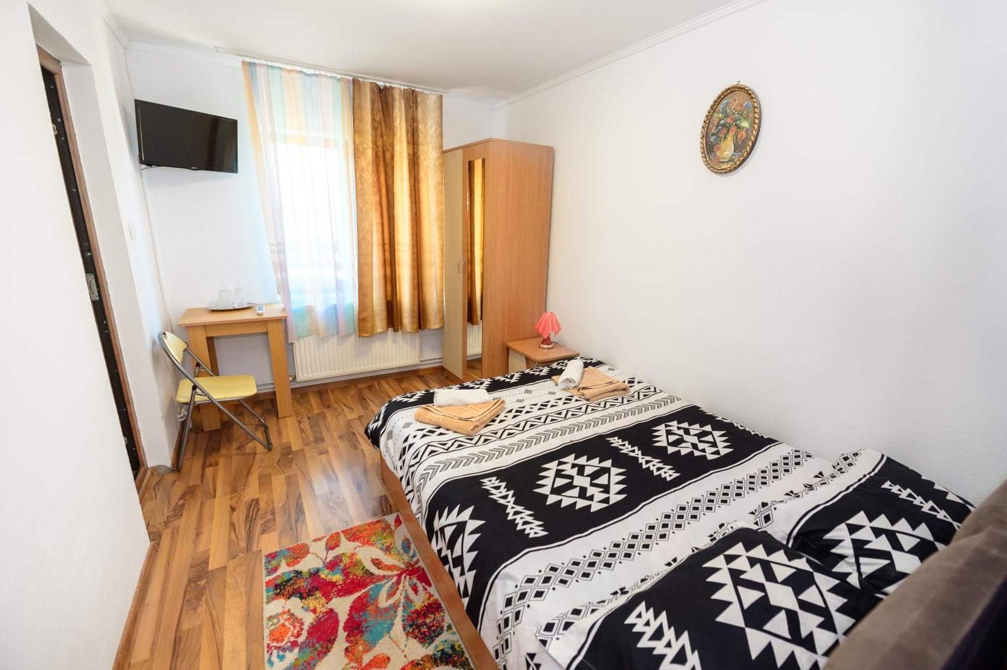 Casa Alex Calimanesti Hotell Exteriör bild