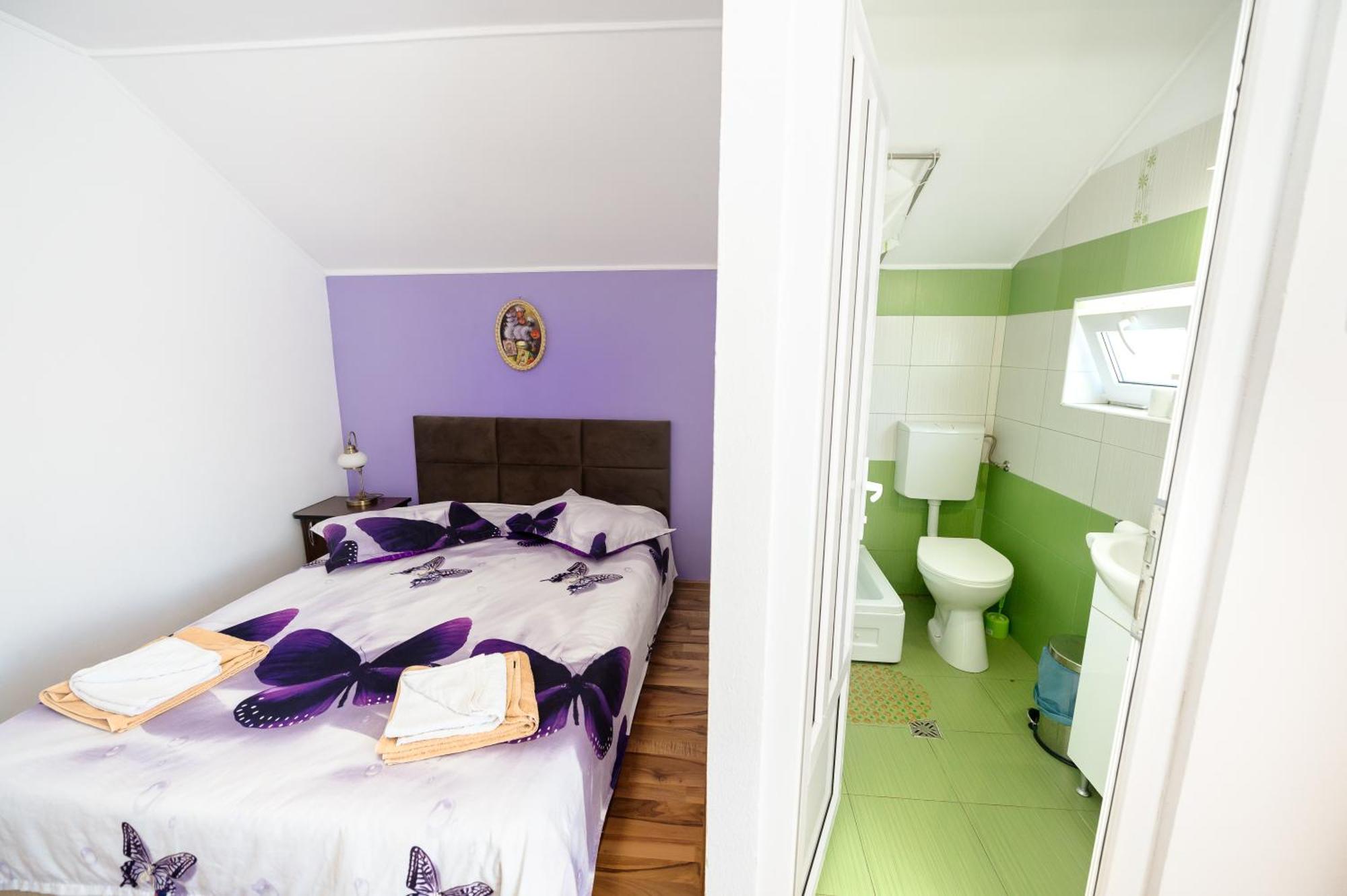 Casa Alex Calimanesti Hotell Exteriör bild