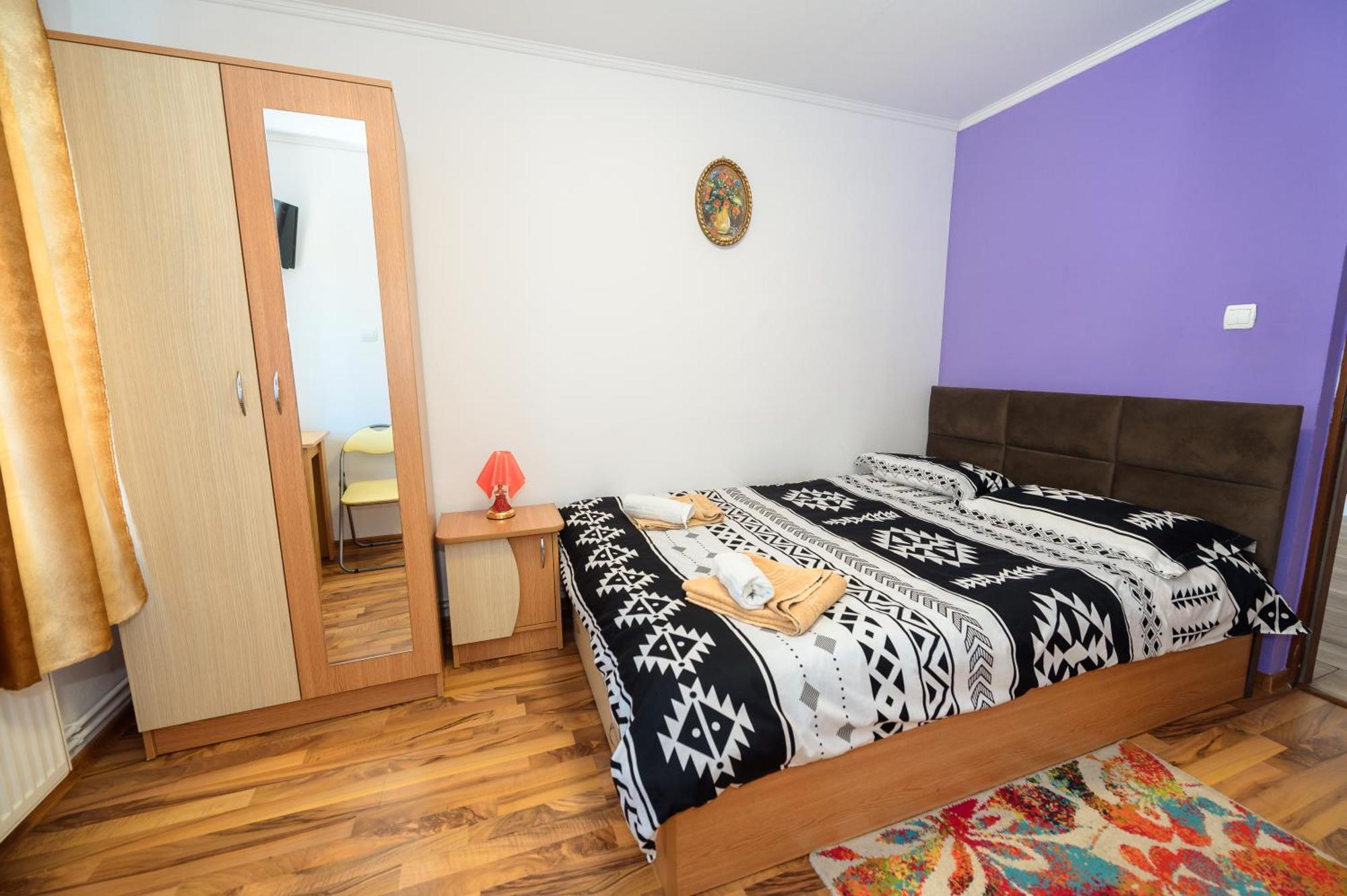 Casa Alex Calimanesti Hotell Exteriör bild